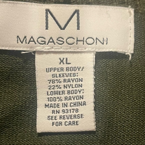 Olive Green Magaschoni. Duster/cardigan - Picture 4 of 4
